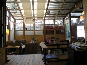 211.KamoGamo猫窩店内3.jpg