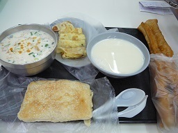 55.豆漿、蛋餅、油条、焼餅.jpg